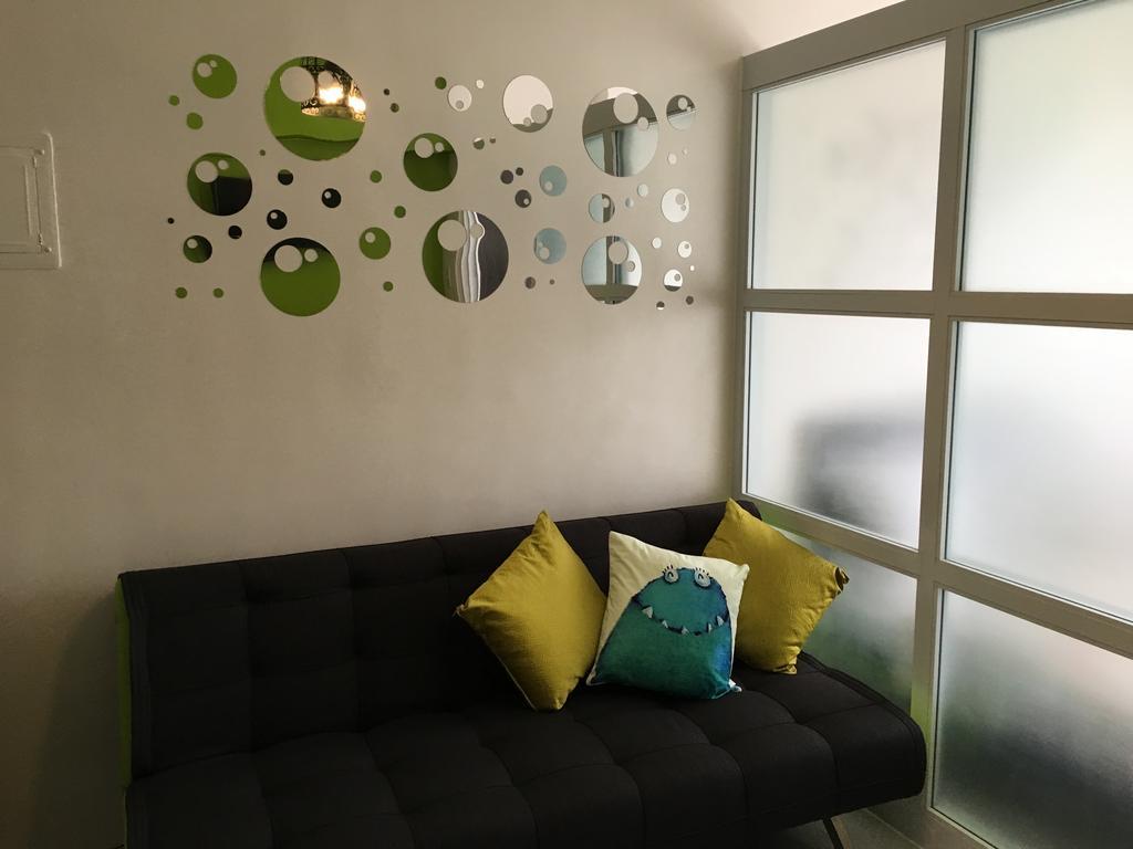 Mary'S Crib Cityland Prime Tagaytay With Free Wifi & Swimming Tagaytay City ภายนอก รูปภาพ