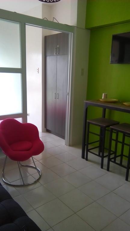 Mary'S Crib Cityland Prime Tagaytay With Free Wifi & Swimming Tagaytay City ภายนอก รูปภาพ